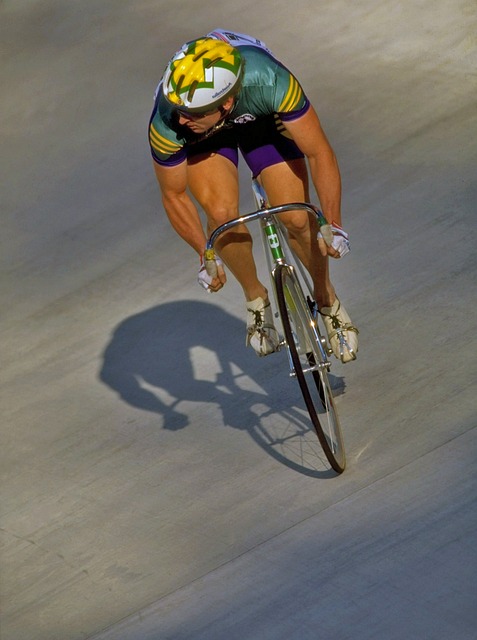 火箭稳胜爵士，申京砍下33+10，塞克斯顿表现出色.